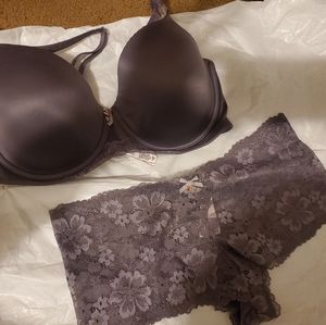 VICTORIA’S SECRET BODY BY VICTORIA LINED DEMI  PANTY SET